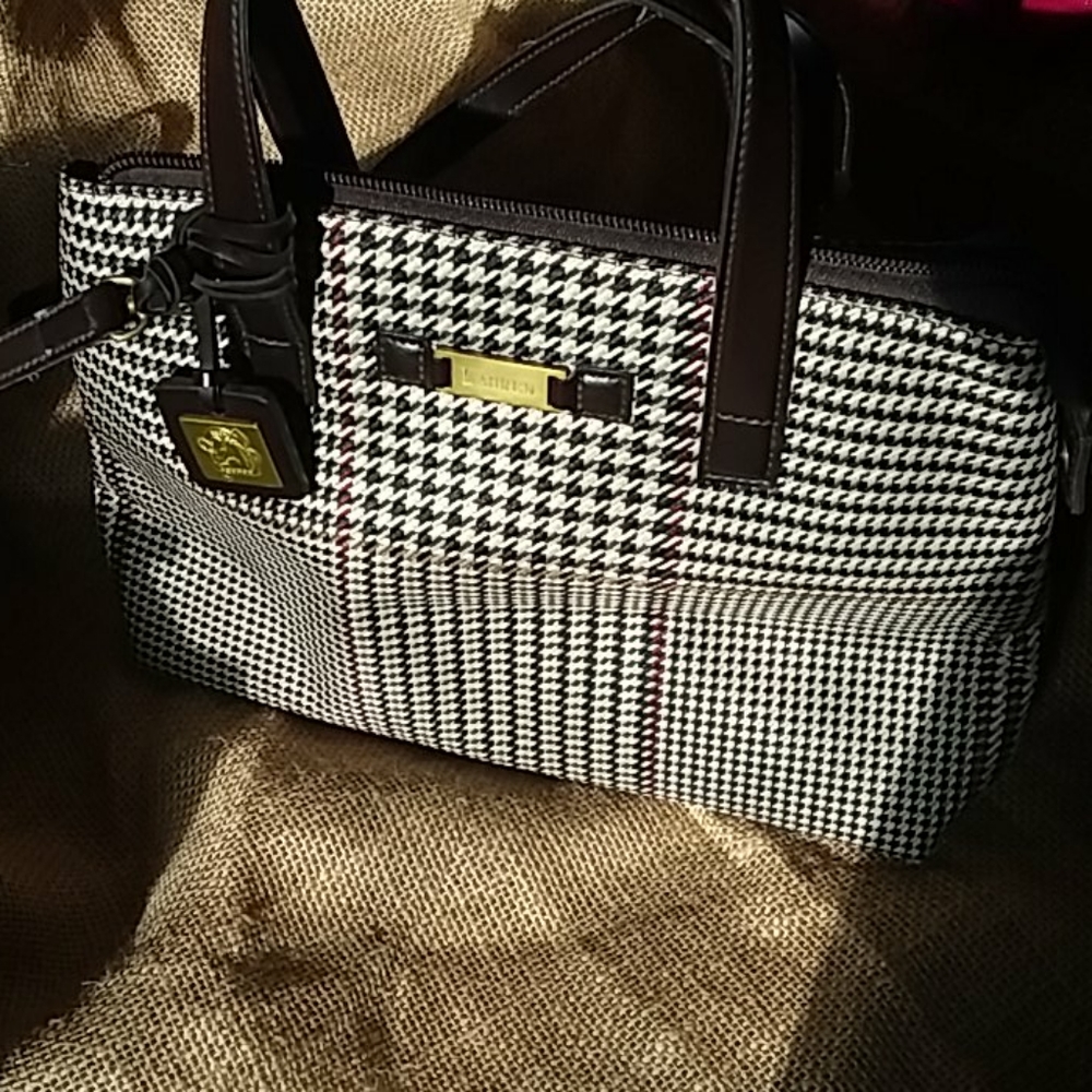 Ralph lauren handbag and matching wallet